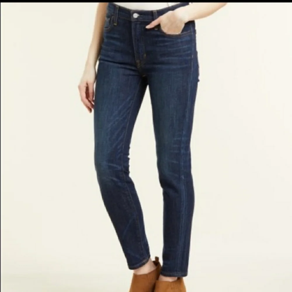 FRYE Addie jeans NWT